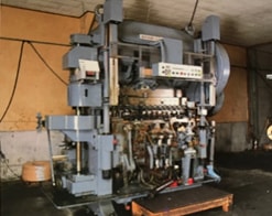 Shield case manufacturing equipment (Transfer press) 